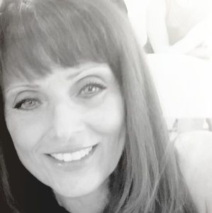 Meet your Posher, Annette